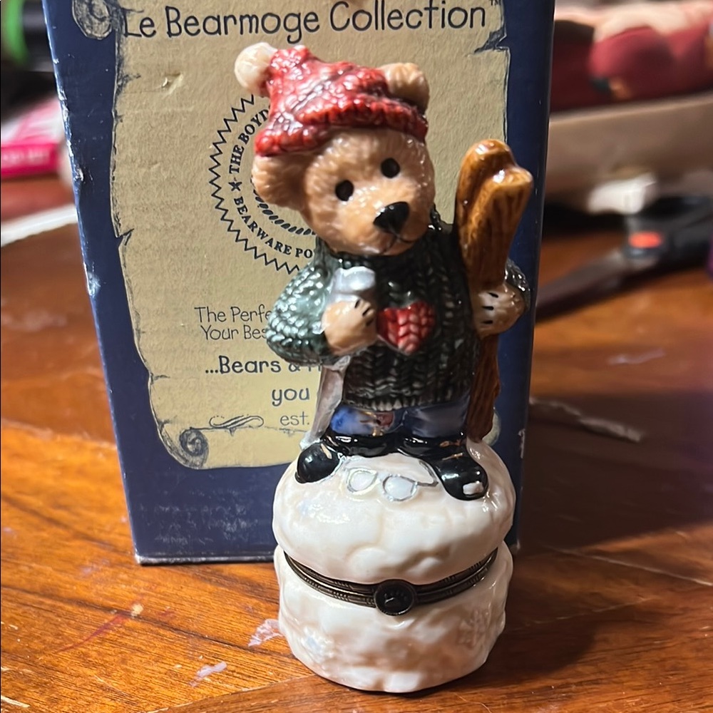 Bearmoge Collection Bear Figurine - Picture 1 of 1